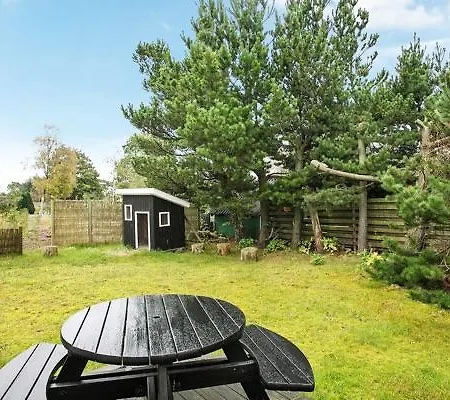 Holiday home Holiday Lyngageren *