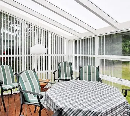 Holiday home Holiday Lyngageren *